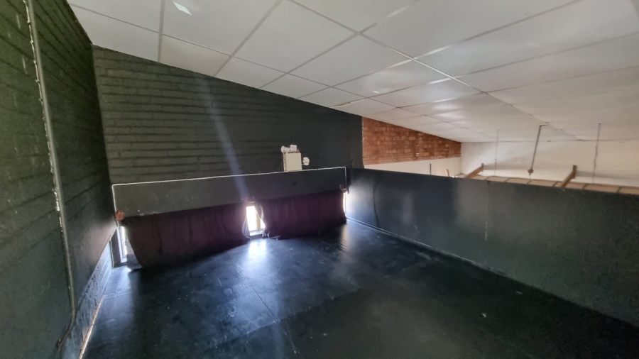 To Let Commercial Property for Rent in Woodstock Western Cape
